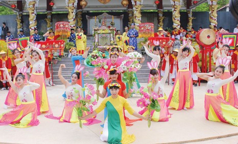 Top 5 lễ hội đặc sắc không thể bỏ qua ở An Giang