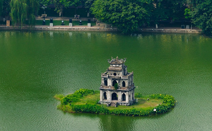 Hồ Gươm nước trong xanh tại Hà Nội