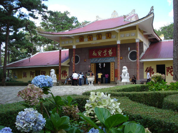 Du Lịch Chùa Tàu Thiên Vương Cổ Sát Đà Lạt H1