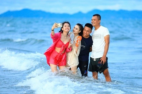 Tour Hot Vũng Tàu 1 Ngày | Bãi Sau - Tháp Tam Thắng - Bạch Dinh - Mũi Nghinh Phong - Chùa - Chợ - Khu Bò Sữa