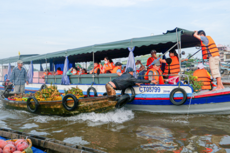 Tour Miền Tây Đồng Tháp - Cần Thơ 2 Ngày 1 Đêm | Làng hoa - Chợ nổi - Cồn Sơn - Chùa & Nhà cổ