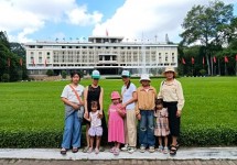 TOUR SÀI GÒN | Dinh Độc Lập - Miếu Bà - Bảo Tàng - Nhà Thờ Đức Bà - Bưu Điện - Bến Nhà Rồng (1 Ngày)