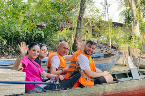 Tour KH từ Cần Thơ chợ nổi - cồn Sơn (1 ngày) | ăn sáng trên sông - "mát - xa cá" - hái trái cây - làm cốm - chèo đò Tour KH từ Cần Thơ chợ nổi - cồn Sơn (1 ngày) | ăn sáng trên sông - "mát - xa cá" - hái trái cây - làm cốm - chèo đò