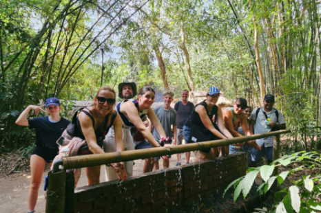Tour Sài Gòn (ăn tối du thuyền) - Tây Ninh (Núi Bà Đen) - Củ Chi - Phan Thiết 4 Ngày 3 Đêm