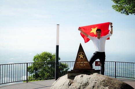 Tour Tây Ninh - Củ Chi (1 Ngày) "Tâm Linh - Lịch Sử" | Khám Phá Núi Bà Đen Tâm Linh - Tìm Hiểu Địa Đạo Lịch Sử