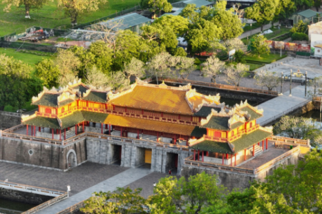 Tour Huế 1 Ngày – Khám Phá 6 Điểm Nổi Bật Của Cố Đô Huế Tour Huế 1 Ngày – Khám Phá 6 Điểm Nổi Bật Của Cố Đô Huế