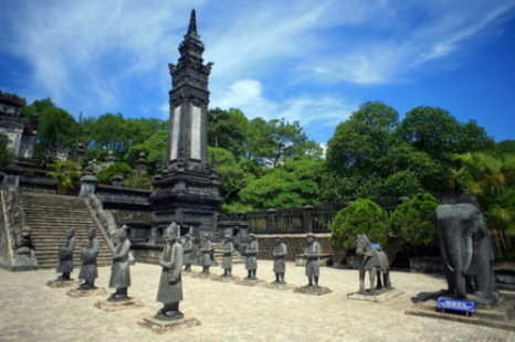 Tour Huế 1 Ngày – Khám Phá 6 Điểm Nổi Bật Của Cố Đô Huế Tour Huế 1 Ngày – Khám Phá 6 Điểm Nổi Bật Của Cố Đô Huế