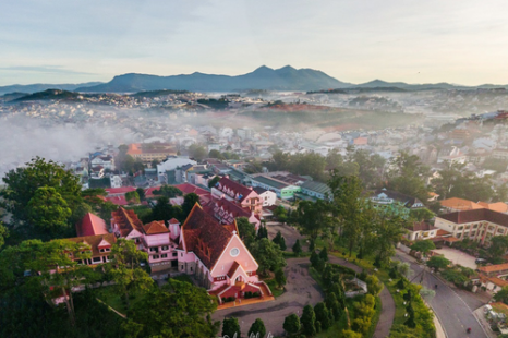 Tour Đà Lạt 4 Ngày 3 Đêm | Tuyệt Tác Phố Núi - Lạc Bước Giữa Rừng Hoa Và Đón Sương Chùng Chình