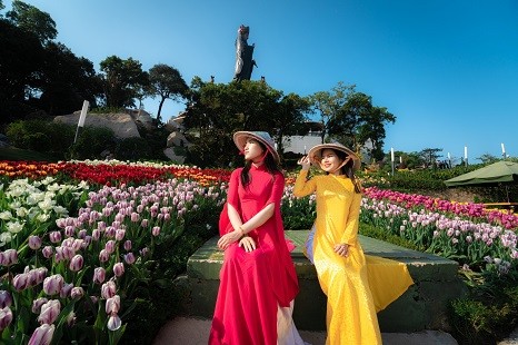 Tour Tây Ninh – Củ Chi 1 ngày | Tham quan Núi Bà Đen – Khám phá Địa Đạo Củ Chi | Núi rừng - Tâm linh - Lịch sử Tour Tây Ninh – Củ Chi 1 ngày | Tham quan Núi Bà Đen – Khám phá Địa Đạo Củ Chi | Núi rừng - Tâm linh - Lịch sử