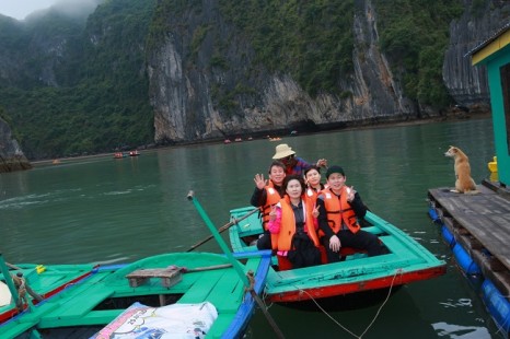 Địa điểm du lịch Hạ Long - Làng chài Ba Hang