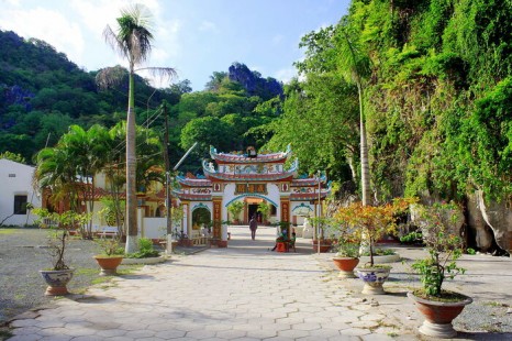 Điểm danh Top 7 ngôi chùa nổi tiếng nhất ở Hà Tiên