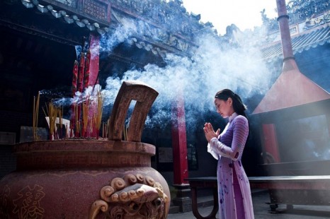 Đi lễ chùa Hương cần chuẩn bị những gì?