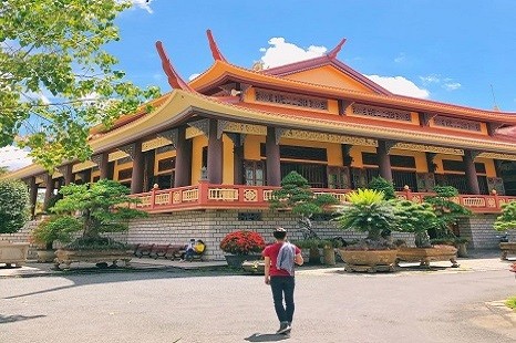 Tour Làng Nổi Tân Lập "Rừng Tràm Trà Sư" 1 Ngày - Thiền Viện Trúc Lâm Chánh Giác - Làng Cổ Phước Lộc Thọ