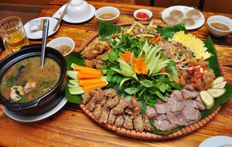 Đặc Sản An Giang – Bò Bảy Món Núi Sam