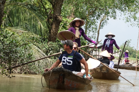 Tour Miền Tây 1 Ngày (MỸ THO - BẾN TRE) | Cồn Lân - Chèo Xuồng Ba Lá - Đi Xe Ngựa/Xe Lam - Chùa Vĩnh Tràng