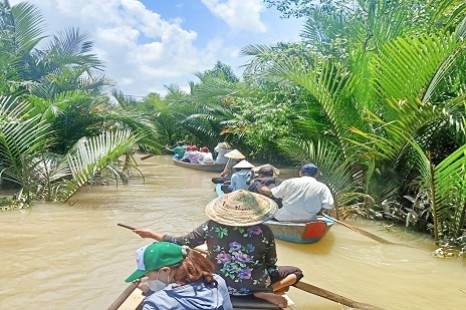 Tour Cái Bè miền Tây 1 Ngày | Thánh Thất - Cù Lao - Vườn Trái Cây - Làng Nghề - Nhà Cổ Ba Kiệt