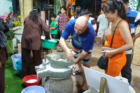 Tour Miền Tây CẦN THƠ - SA ĐÉC 2 Ngày 1 Đêm | Chợ Nổi - Lá Sen Vua - Vườn Trái Cây - Nhà Cổ