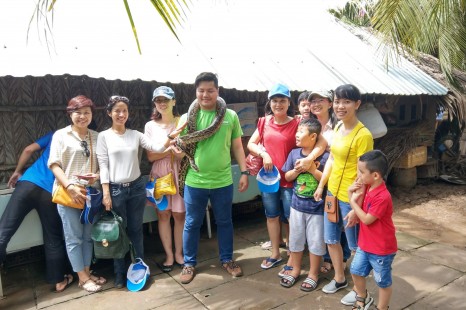 Tour Sài Gòn - Miền Tây 3 Ngày 2 Đêm | Tham Quan Sài Gòn - Mỹ Tho - Bến Tre - Cần Thơ