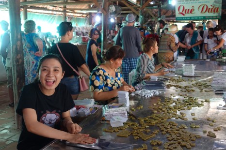 Tour Hà Nội - Sài Gòn - Miền Tây 5 Ngày 4 Đêm (Mỹ Tho - Cần Thơ - Rạch Giá - Phú Quốc)