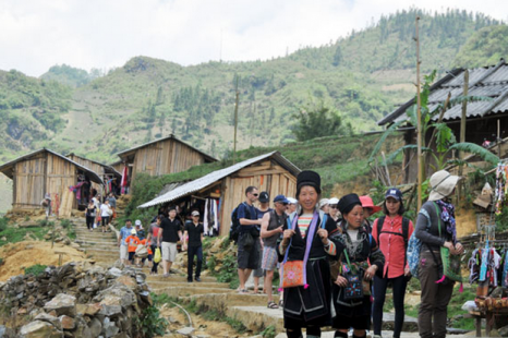 Tour Du Lịch Đà Nẵng - Sapa - Bản Cát Cát - Hàm Rồng 3 Ngày (Đi - Về bằng tàu hỏa)