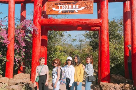 Tour Hà Nội - Buôn Mê Thuột – Kdl Hồ Lắk/Ea Kao - Buôn Đôn – KDL Troh Bư/Kotam 4 Ngày 3 Đêm