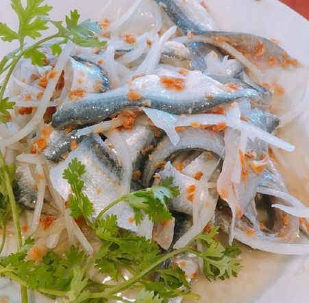 Gỏi cá trích - “Mỹ vị” tinh hoa biển rừng Phú Quốc