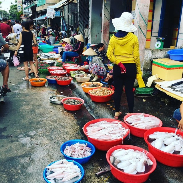 Cuối tuần “phá đảo” 4 CHỢ HẢI SẢN ĂN LIỀN tràn ngập đồ tươi rói ở Vũng Tàu