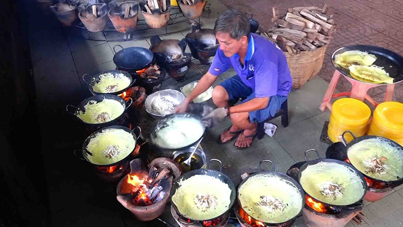 dac san banh xeo mien tay ngon