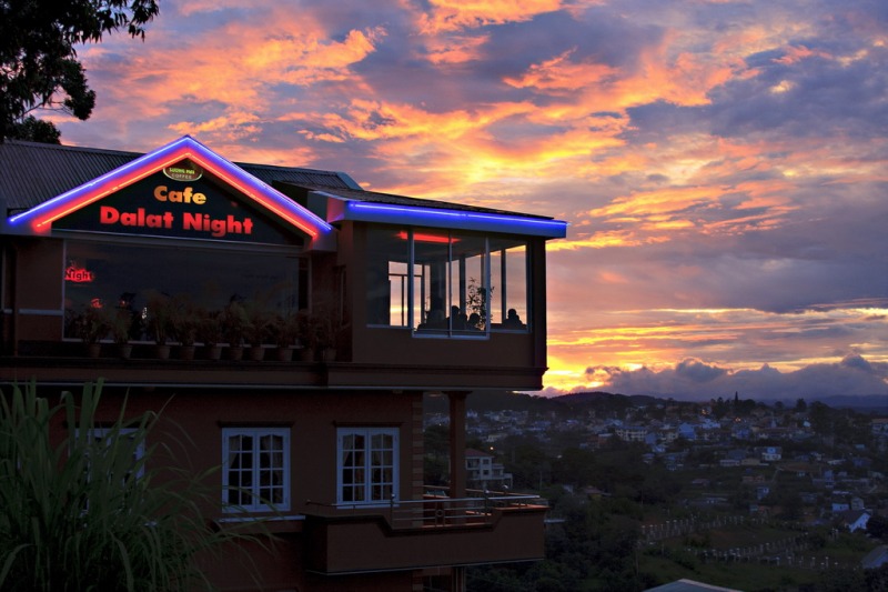 buoi toi o da lat nen di choi o dau