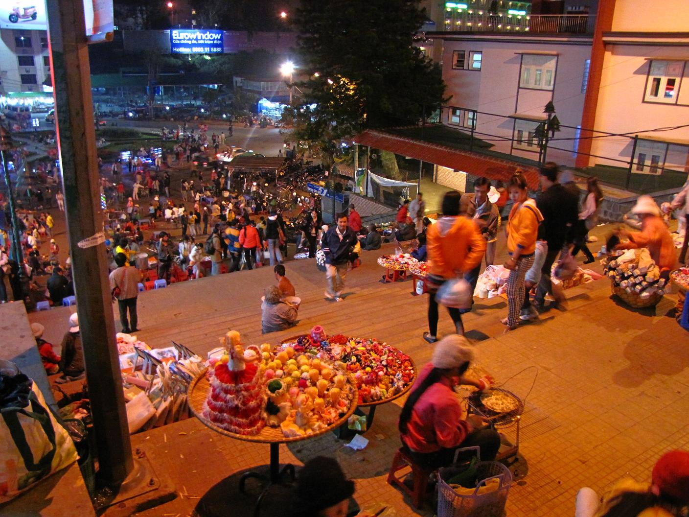 nhung quan an gan cho da lat