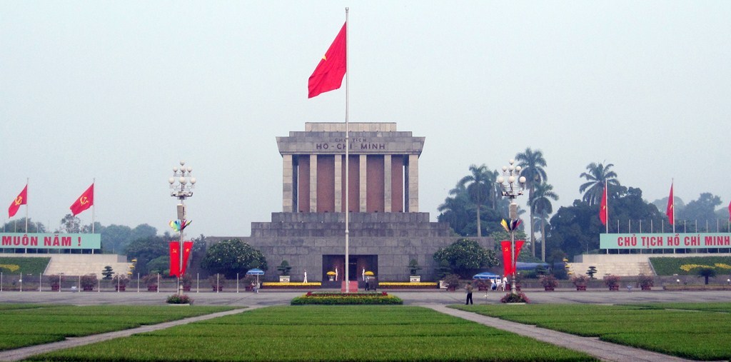 gia ve vao tham quan Lang Bac