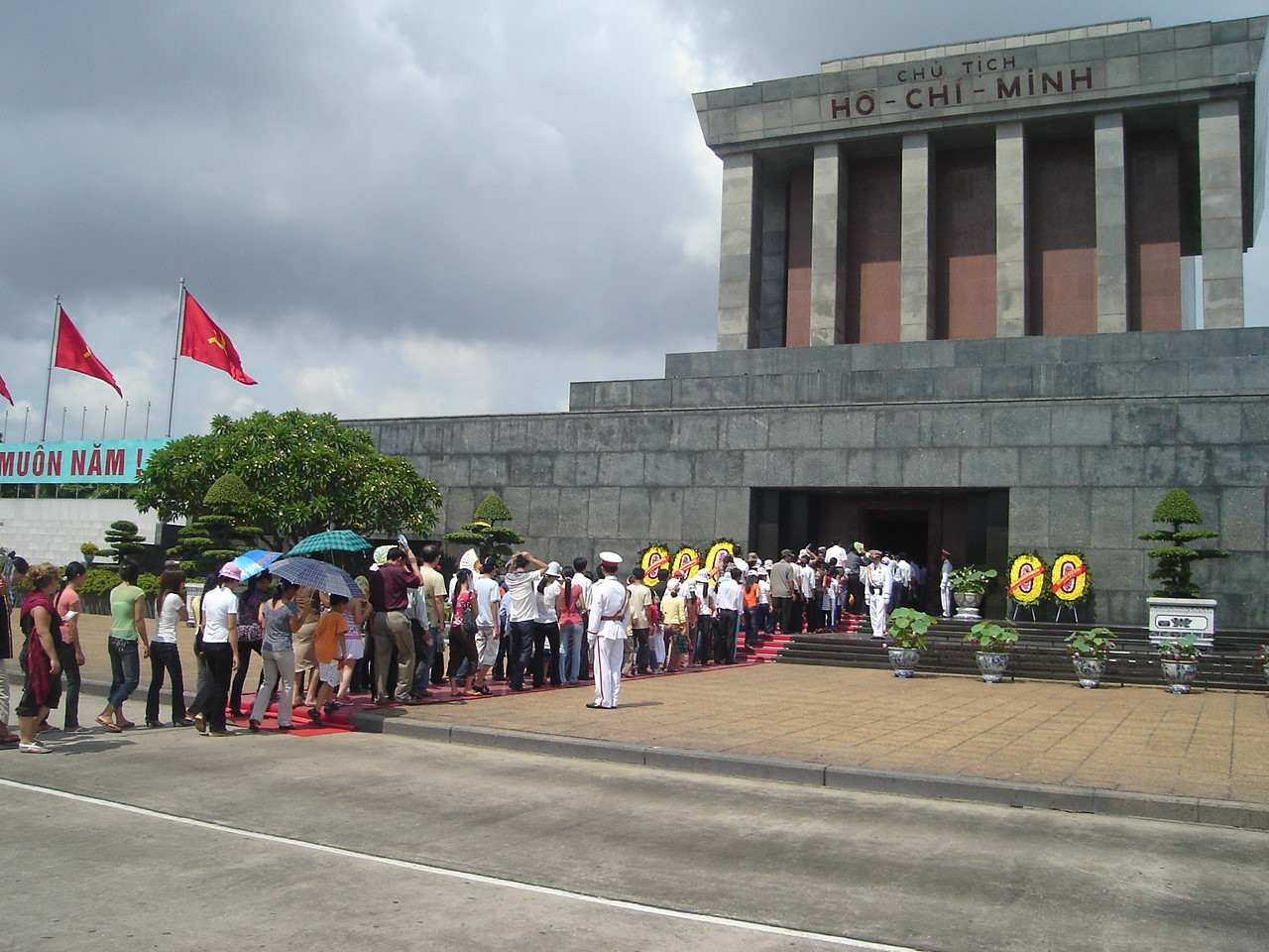 dia chi Lang Bac nam o dau