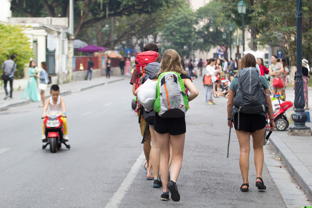 10 cach di du lich ha noi tiet kiem