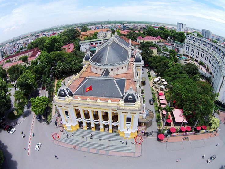 tham quan nha hat lon o Ha Noi