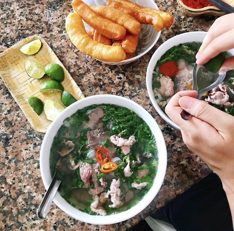 nhung quan pho ngon o Ha Noi