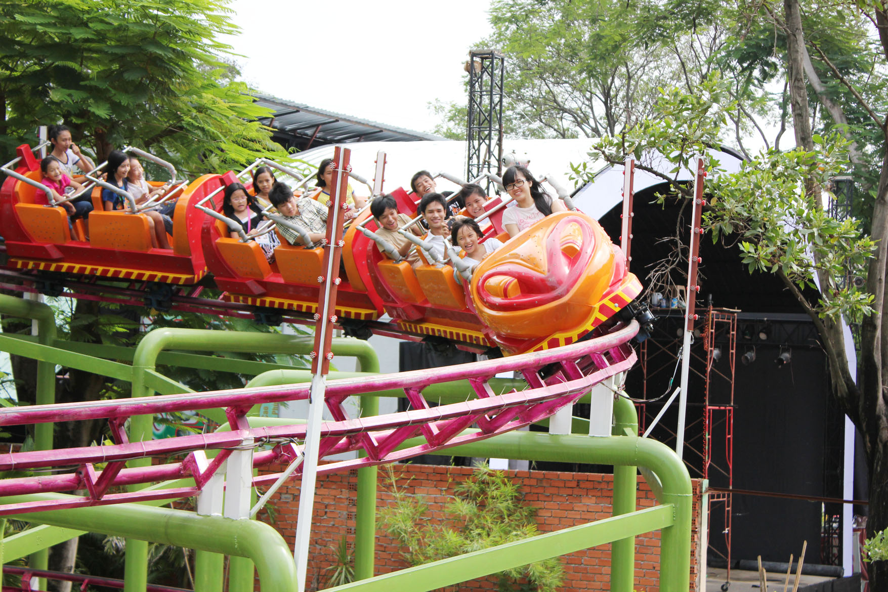 Trời đất có gì hay?
