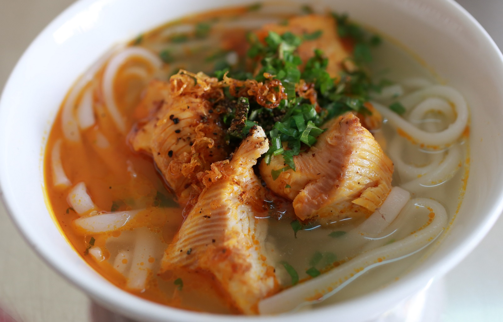 cach nau banh canh ca loc mien tay ngon