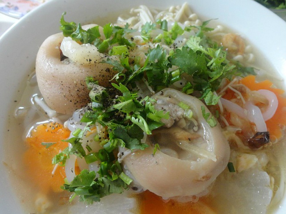 cach nau banh canh ca loc mien tay ngon