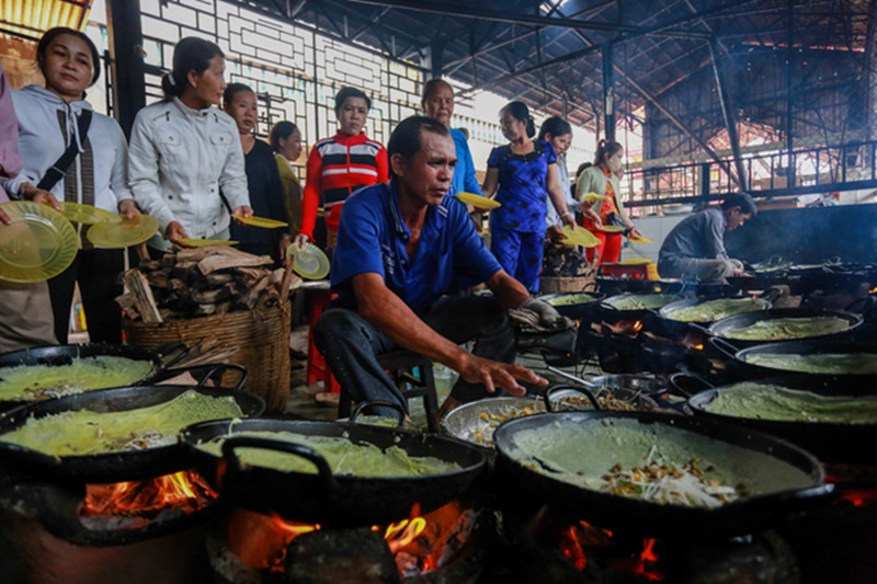 meo lam banh xeo mien tay ngon