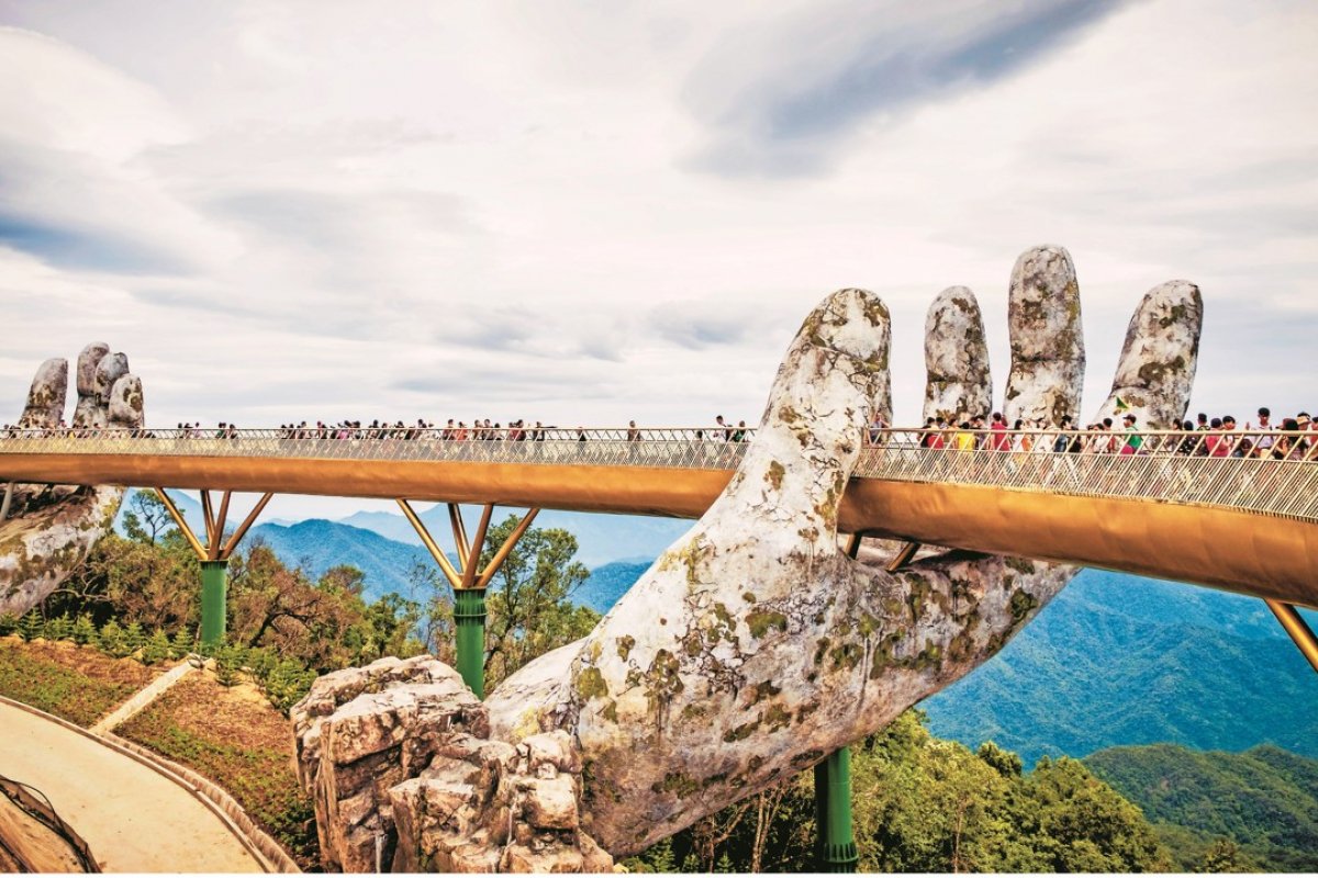 Tour Sài Gòn - Đà Nẵng - Hội An - Bà Nà - Huế - Động...
