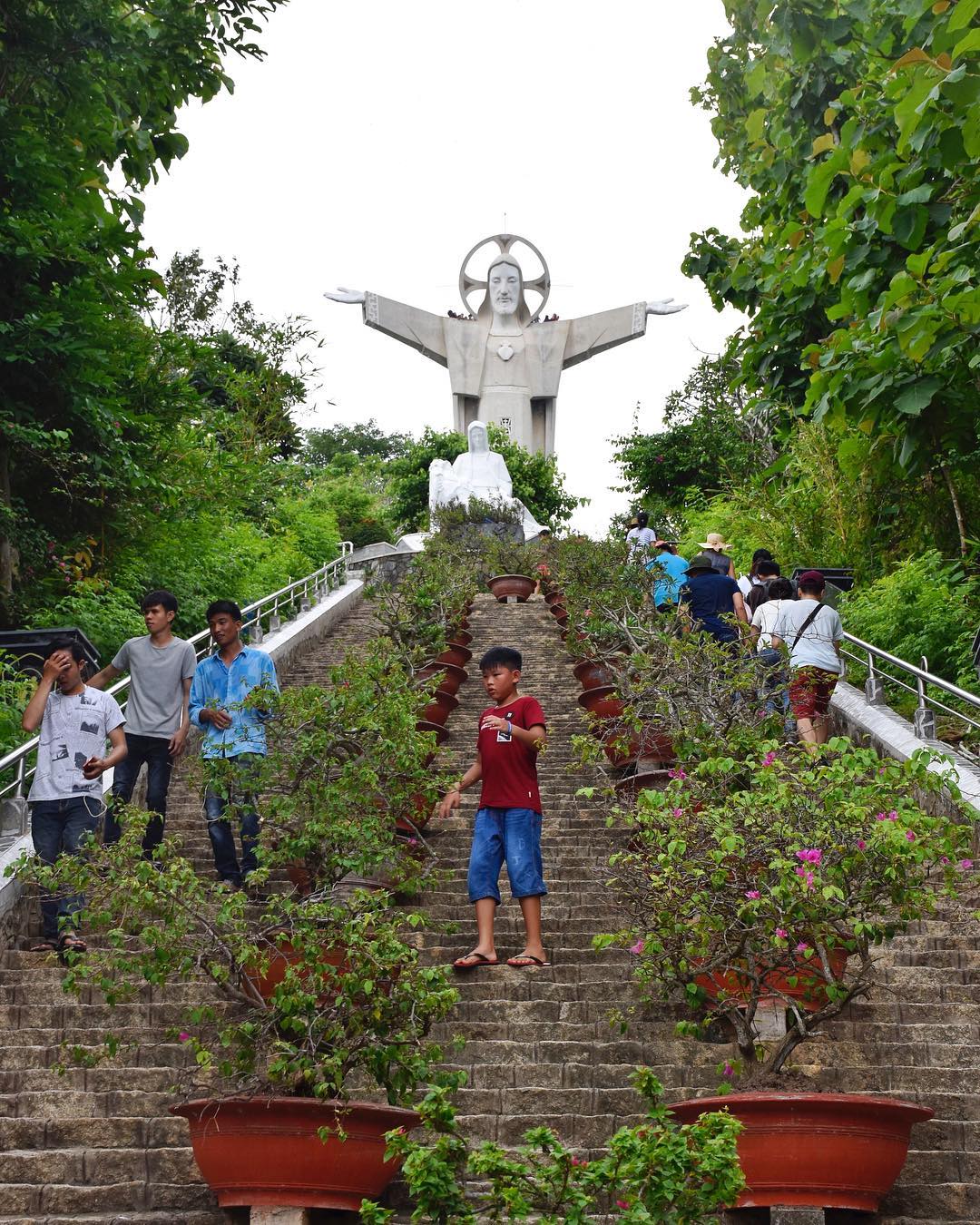 bai bien vong nguyet o vung tau