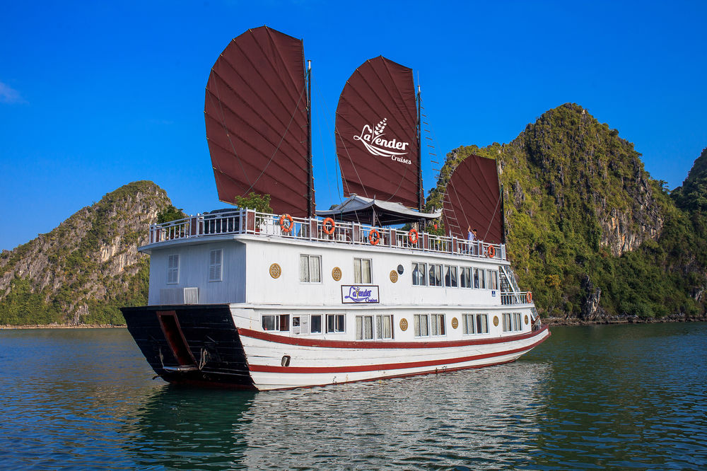 Tour Tham Quan VỊNH Hạ Long 3 Ngày 2 Đêm - Ngủ Du Thuyền Lavender 3...