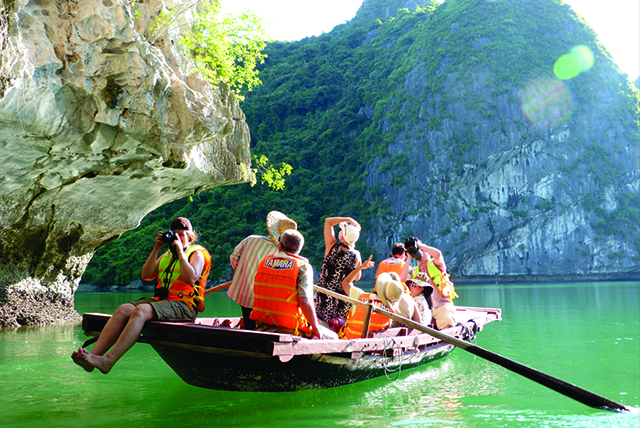 Tour Du Lịch Hạ Long Lễ Giỗ Tổ - 30/4 - 1/5/2022