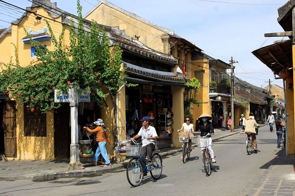 du lich hoi an nen di vao mua nao