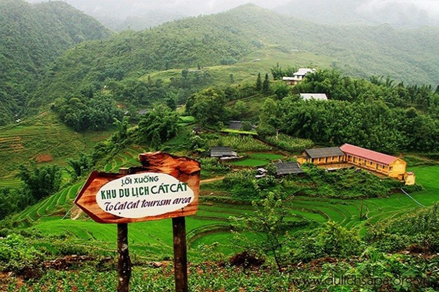 ban cat cat cach thi tran sapa bao xa