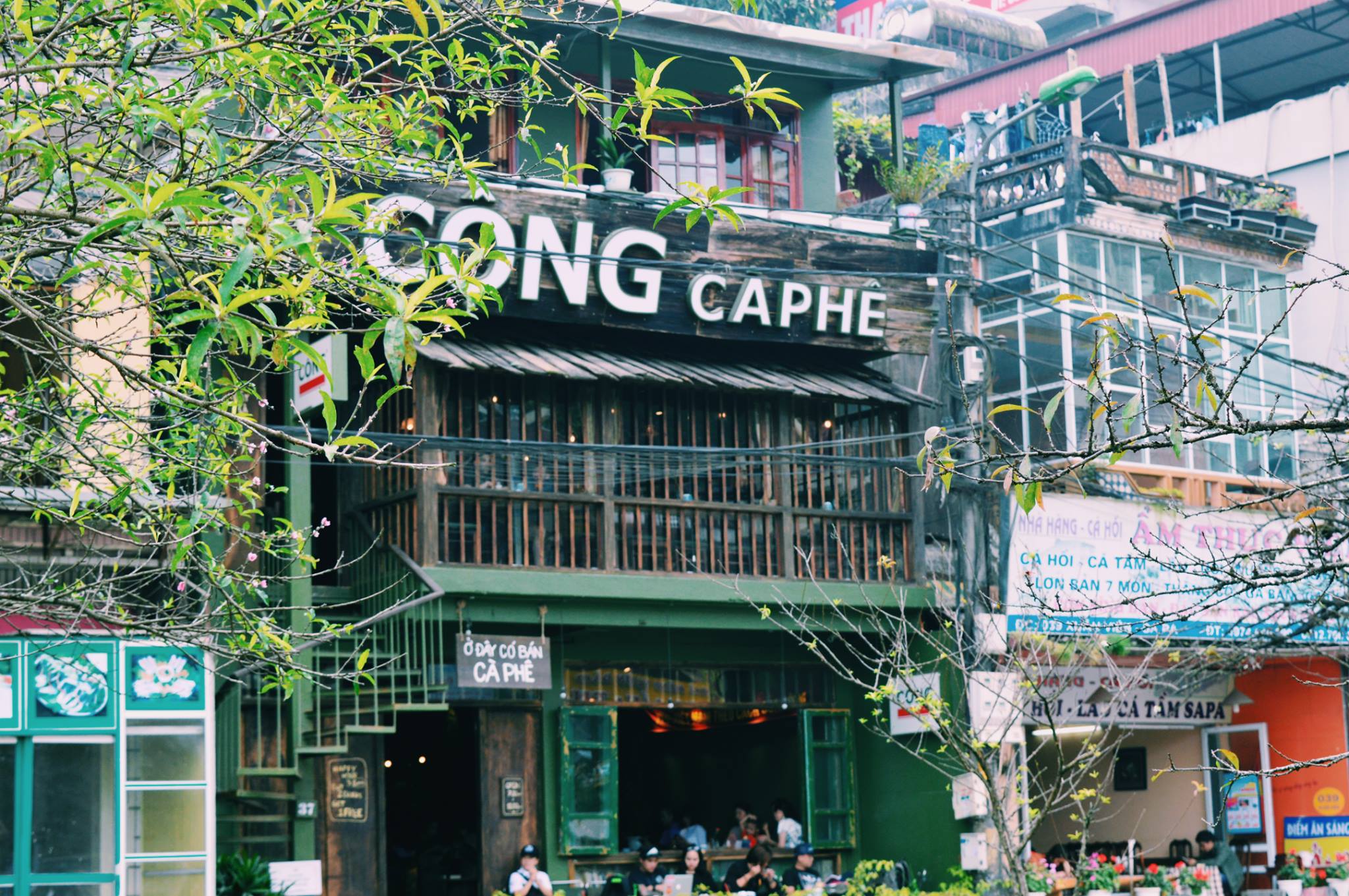 nhung quan cafe view dep va lang man o sapa