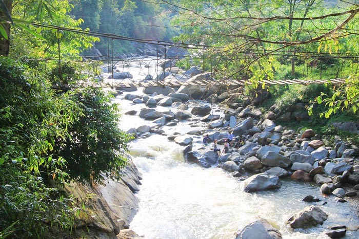 huong dan duong di den thung lung muong hoa sapa