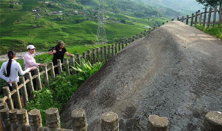 huong dan duong di den thung lung muong hoa sapa