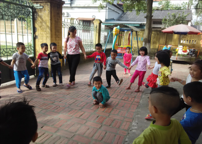 Nhấn vào ảnh để phóng to nhung tro choi fan gian ngay tet cho tre em